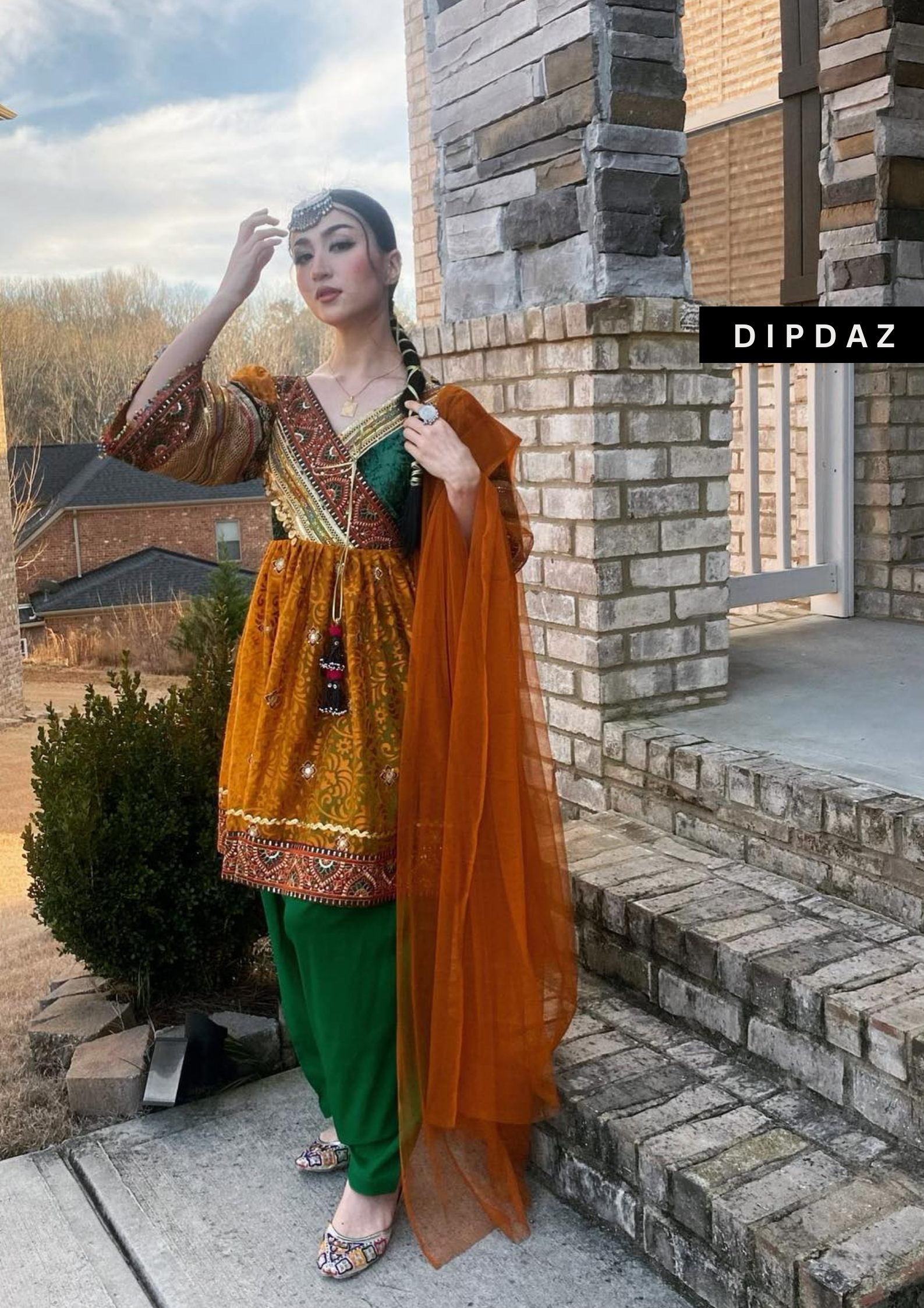 Hand crafted Afghan Gand Party Dresses at DIPDAZ SETS